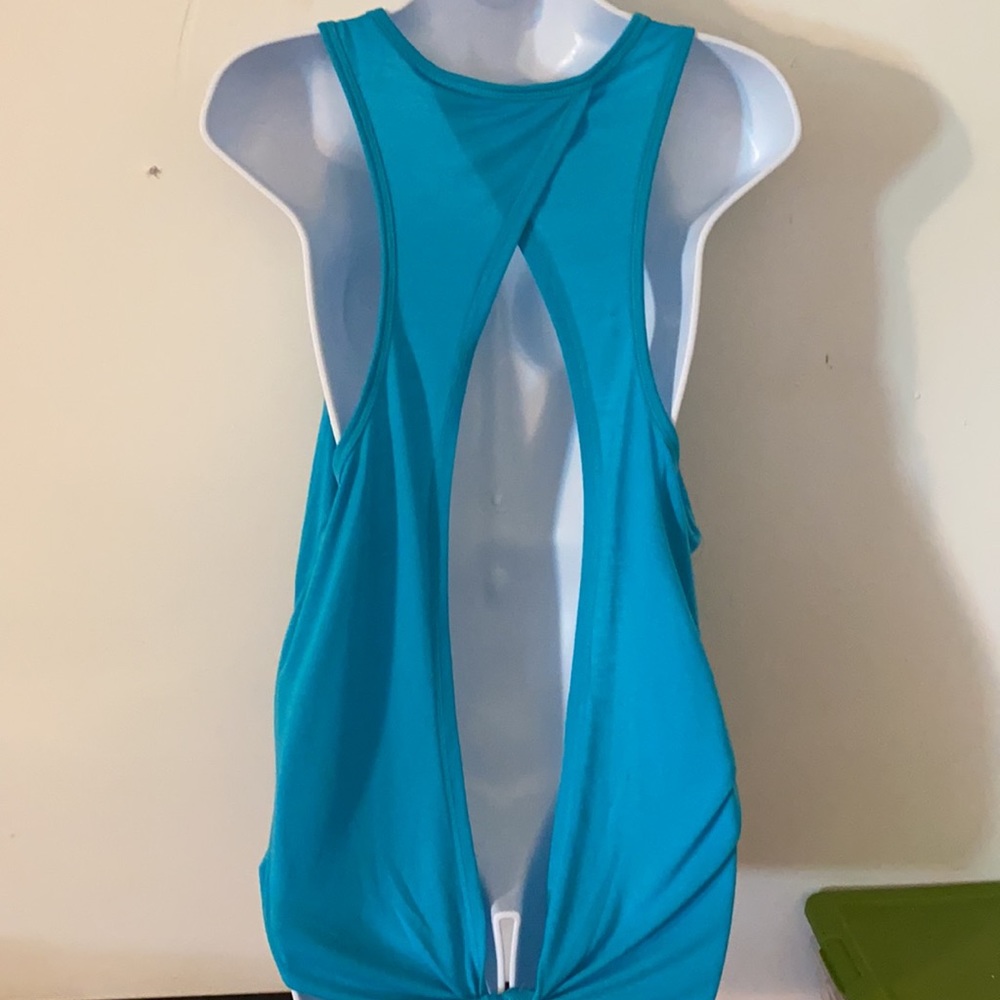 Bundle Two RealTree Women’s Tanks New - Picture 6 of 8